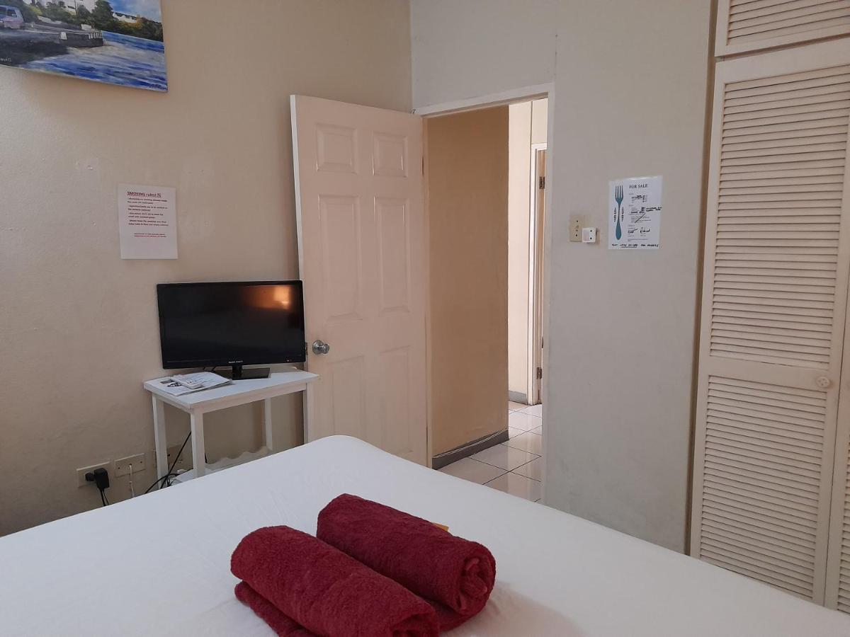 Camelia Rooms Kingston Bagian luar foto