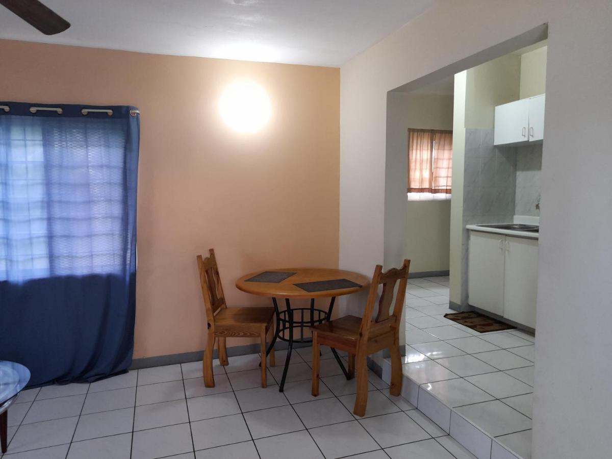 Camelia Rooms Kingston Bagian luar foto