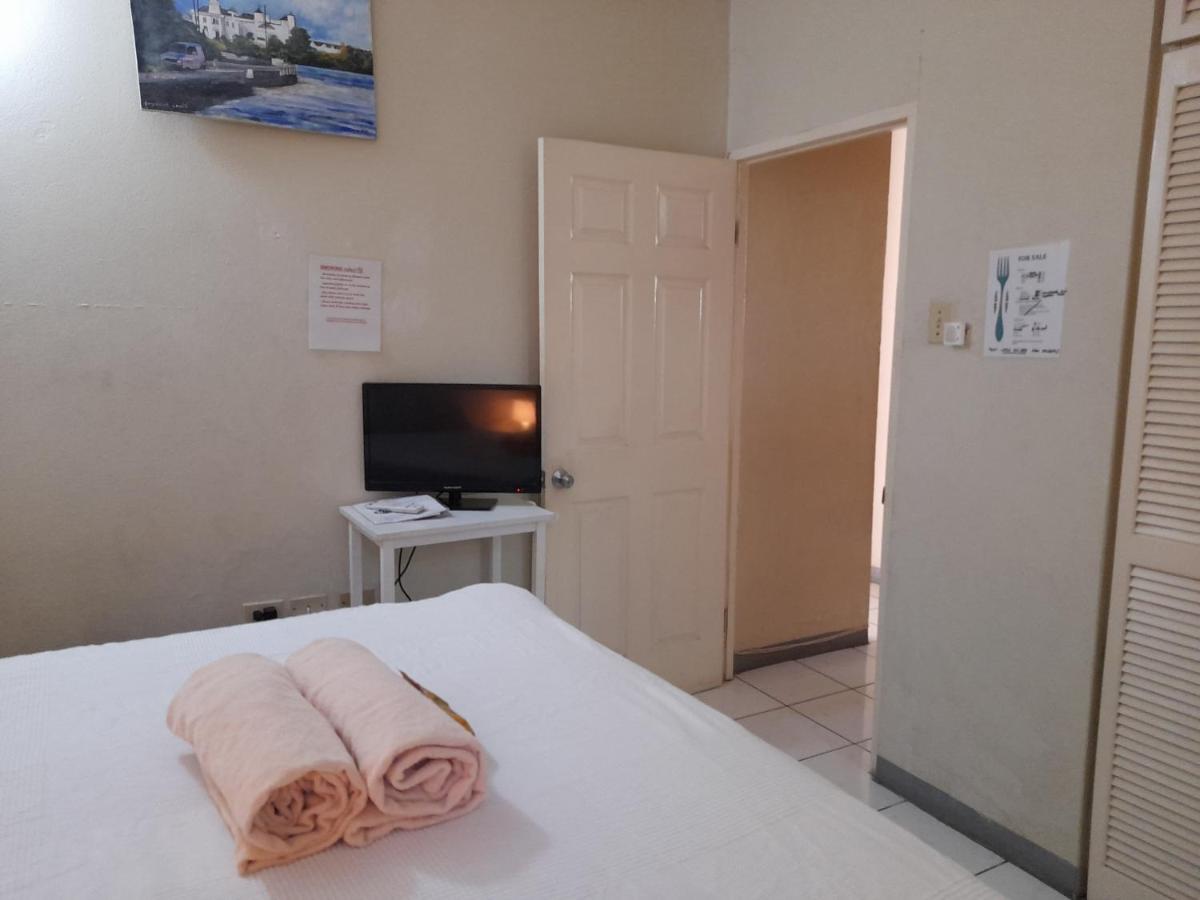 Camelia Rooms Kingston Bagian luar foto