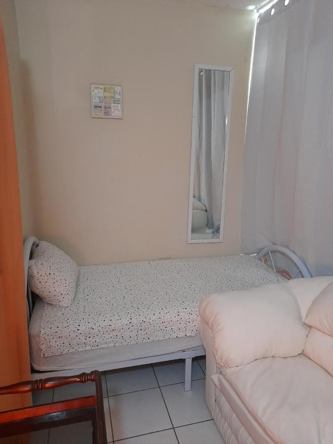 Camelia Rooms Kingston Bagian luar foto